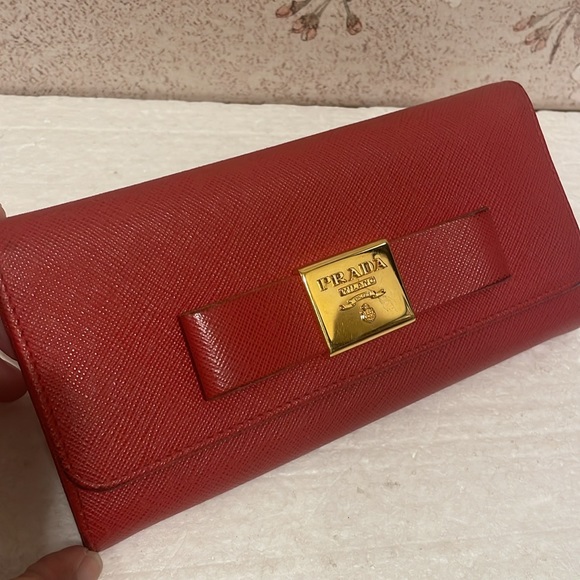 PRADA Red Saffiano Bow Continental Wallet - Picture 3 of 17